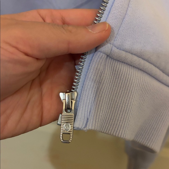 Lululemon Women's Light Purple Hooded Jacket - Picture 2 of 6